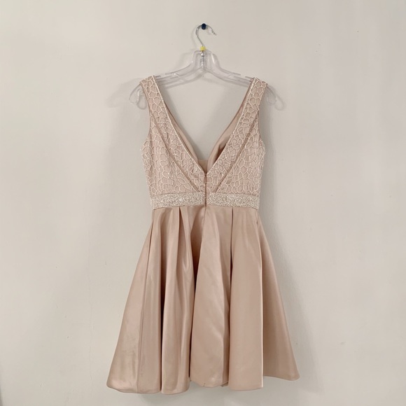 SHERRI HILL FORMAL MINI DRESS SIZE 2 - Picture 2 of 5